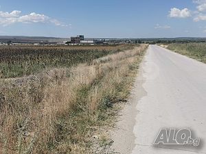 Парцел за производствена и складова дейност