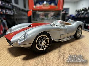 BBURAGO метална колекционерски модел FERARRI 250 TESTAROSSA 1:18