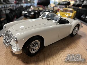 Mетална колекционерска количка POLISTIL MG A TWIN CAM 1:18 NEW
