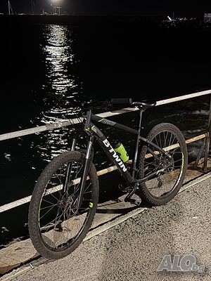 Продавам велосипед Rockrider st520