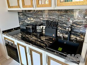 Плотове за баня и кухня от гранит, мрамор и технически камък