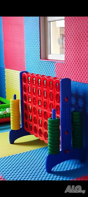 Продава гигантска стратегическа игра тип ШАХ