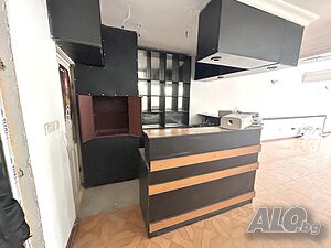 Продава заведение до стадиона.