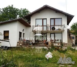 Къща в село Видрица, област Перник