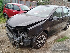 Volkswagen Golf 5 1.6 бензин 102 к.с. BSE на части
