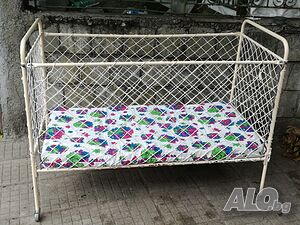 Детско легло-кошара с матрак