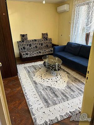 Дава се под наем