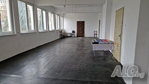 Дава се под наем
