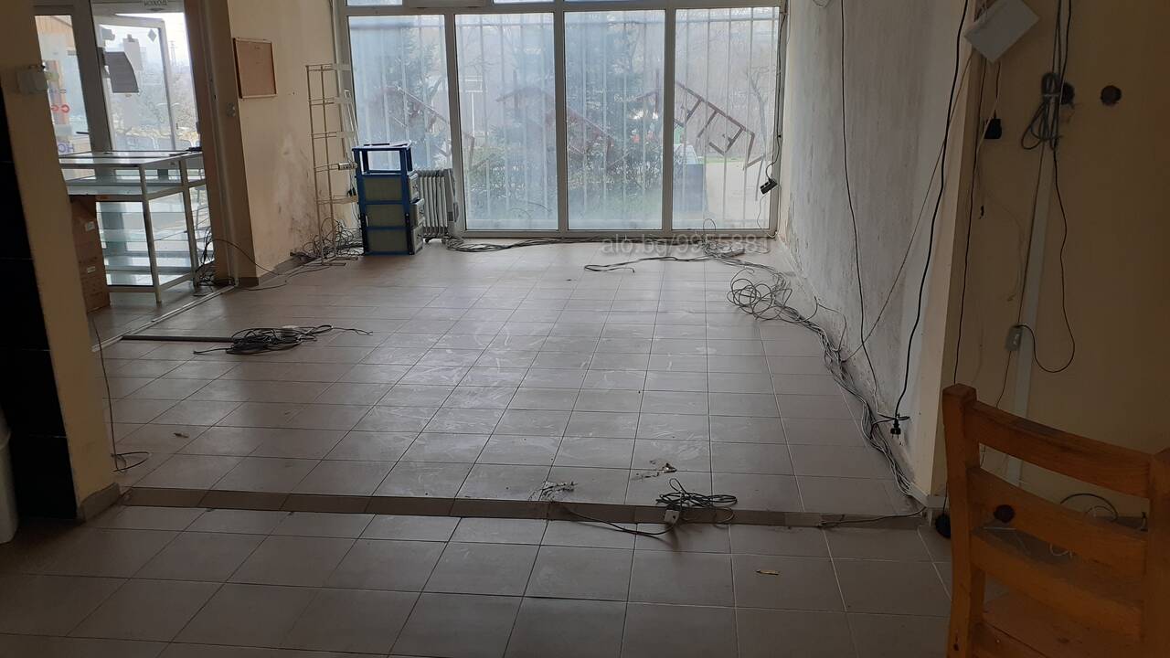 Kiralık ticari mülk – Vazrozhdentsi (Vızrojdentsi), Kırcaali, ilan fotoğrafı 1