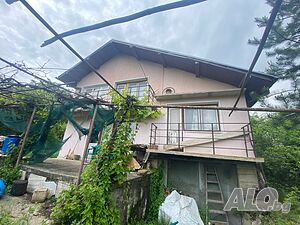 Продавам къща до село Изворче