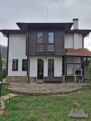 Работеща къща за гости