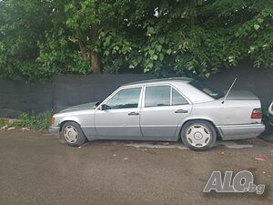 Mercedes-Benz 124 250D На части