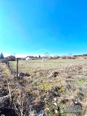 Парцел в село Рогош