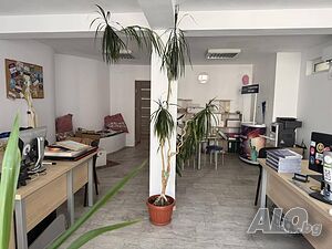 Ключ в Агенцията! Офис в Центъра на Бургас