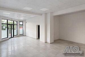 Офис на 2 нива, под наем, гр. Айтос
