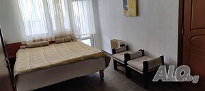 Триетажна Къща, под наем, с. Крушевец