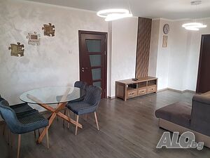 Тристаен апартамент под наем в жк. Христо Смирненски
