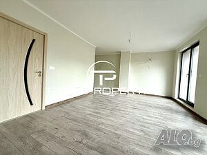 Тристаен апартамент в нова сграда в Центъра