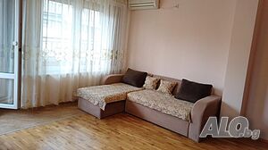 Двустаен апартамент под наем в Център