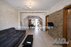 Етаж от къща за продажба в кв. Каменица 1