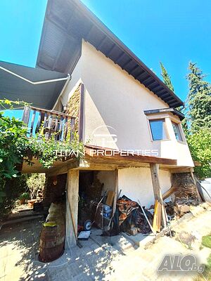 Двуетажна къща в село Паталеница Двуетажна къща 84 кв.м РЗП 350 кв.м двор | Къщи, Вили | Паталеница