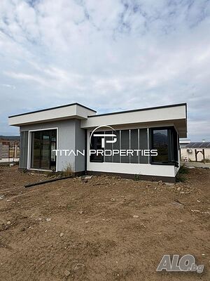 Новострояща се къща в село Първенец