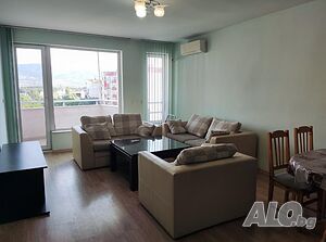 Тристаен апартамент под наем в кв. Кючук Париж