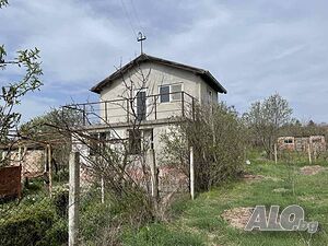 Парцел с малка къща, за продажба, кв. Банево