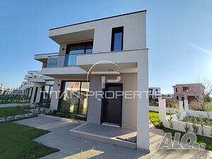 Лична оферта! Къща до ключ в м.Victoria Hills кв. Сарафово