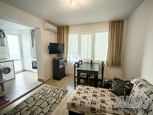 Тристаен на 100 м. от Източния плаж