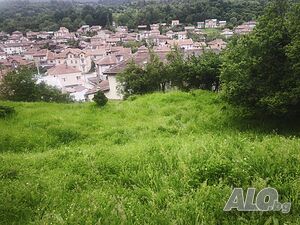 Парцел във вилната зона
