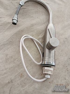 Електрически нагревател 3300w, стоящ, за монтаж на мивка