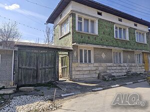продавам къща в близост до Русе