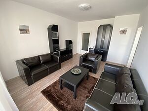 Продавам тристаен апартамент в гр. Перник кв. Изток