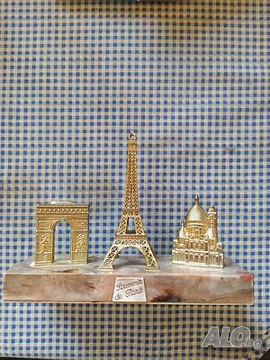 оригинален сувенир статуетка Paris Айфеловата кула