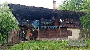 Двуетажна автентична къща в Еленския Балкан