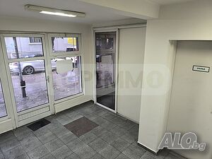 Офис на две нива в района на Генералите