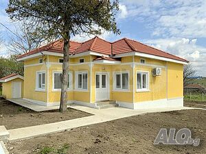 Къща след основен ремонт в село Кардам