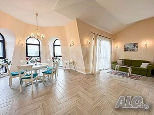 Прекрасен тристаен апартамент в местност Кабакум