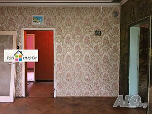 Тристаен апартамент 82 кв.м Панел 1988 г. 1 етаж Непоследен