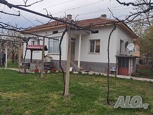 93 кв.м РЗП 1000 кв.м двор