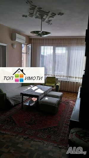Многостаен апартамент 100 кв.м Тухла 1970 г. 3 етаж Непоследен