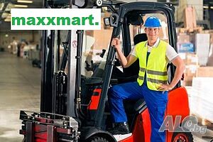 Мотокарист в централен склад