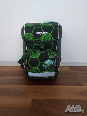 Ergobag Ученически комплект от 5 части Bullseye Bear