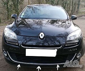 Лайстна за решетка в предната броня на Renault Megane /13-15г./