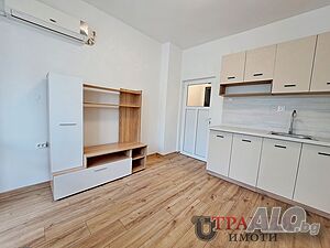 Самостоятелен офис в топ център