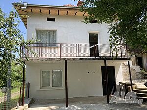 Селска къща ремонтирана до ключ