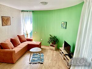 Апартамент в комплекс първа линия море, Деси’’Свободно паркиране!
