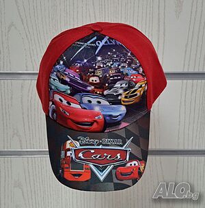 Нова детска шапка с козирка с Колите, DISNEY в червен цвят