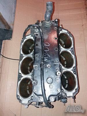 Продавам Блок за извънбордов д-л MERCURY 200HP